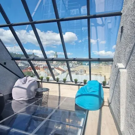 Central מלון לבוב